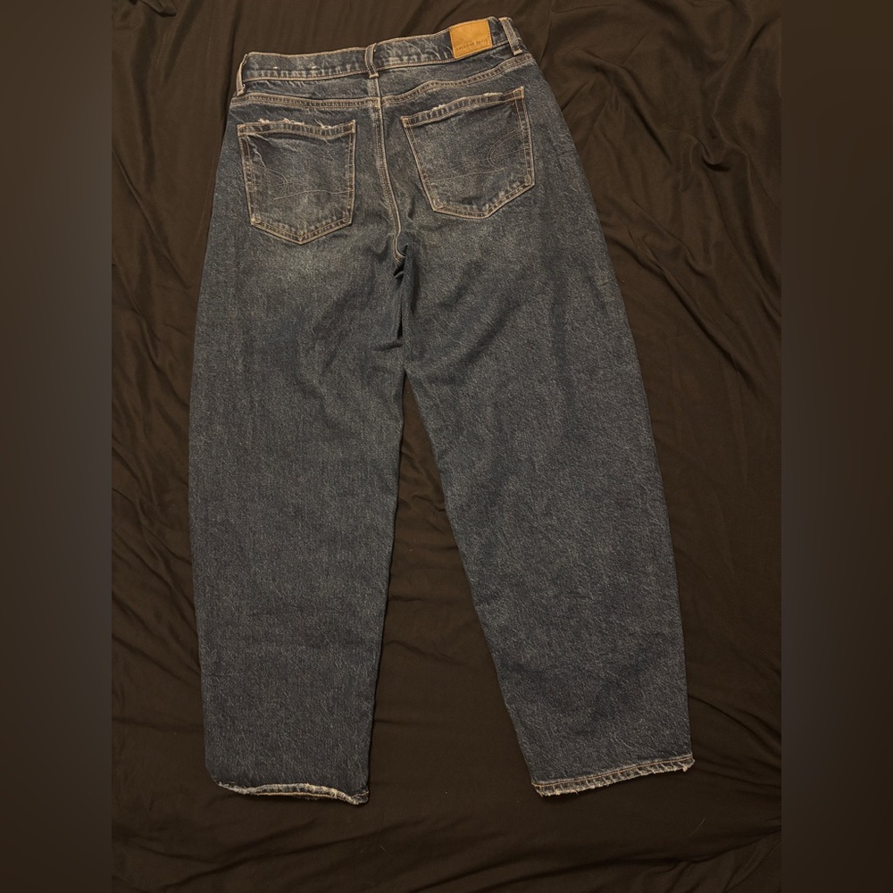 American Eagle Outfitters Barrel Fit Blue Jeans - Picture 5 of 5
